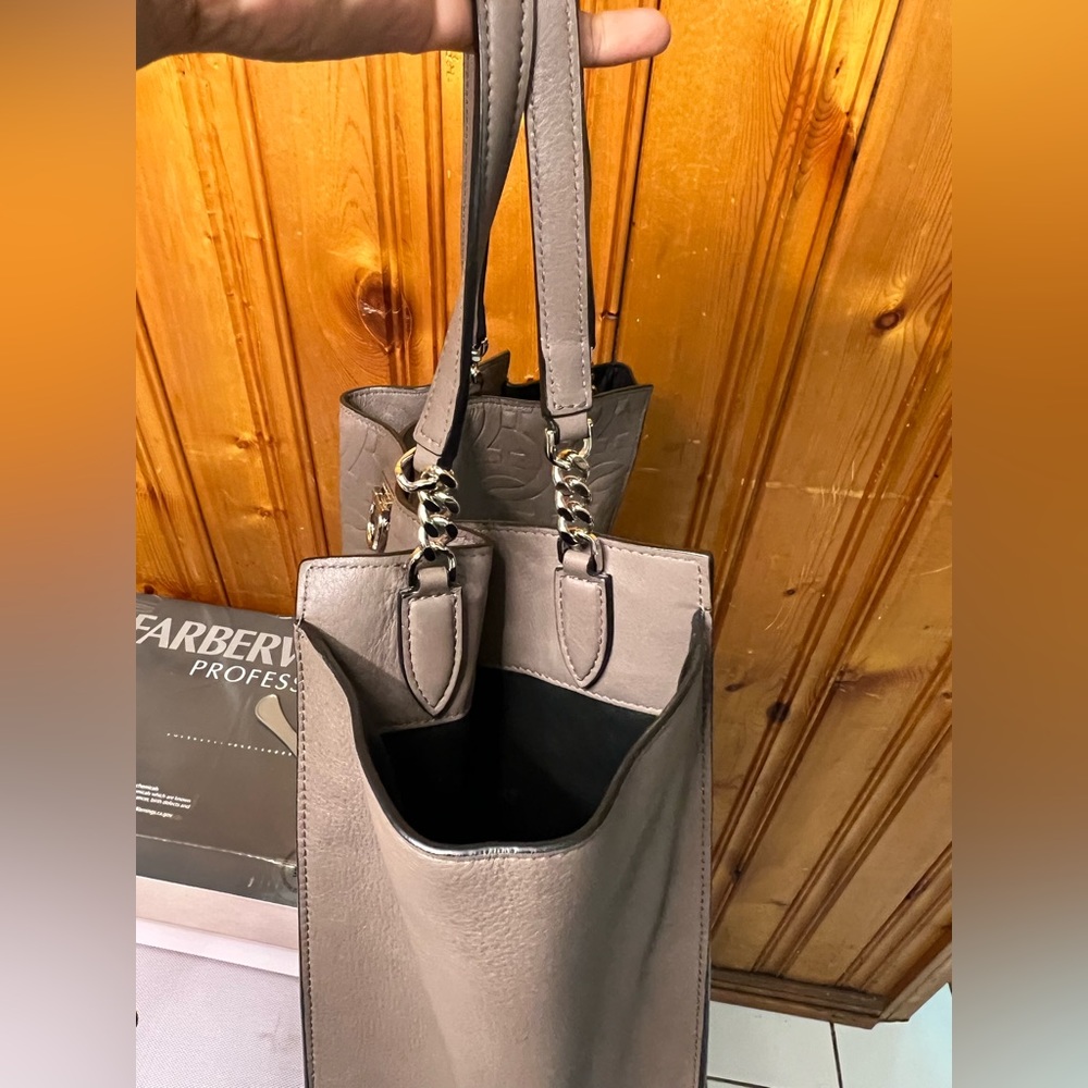 Ferragamo bag - Picture 10 of 11